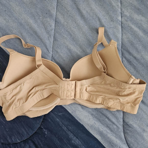 Tan Quilted Fabric with Care Label - Picture 2 of 3